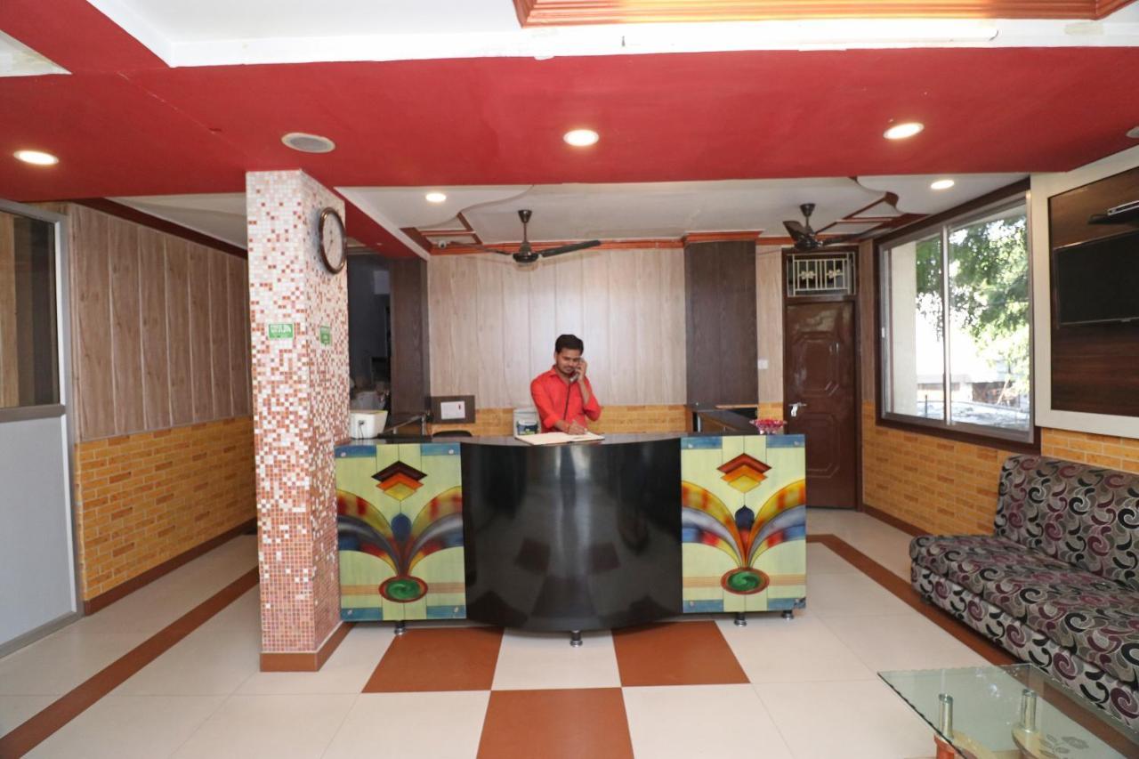Hotel P R Palace Lucknow Esterno foto